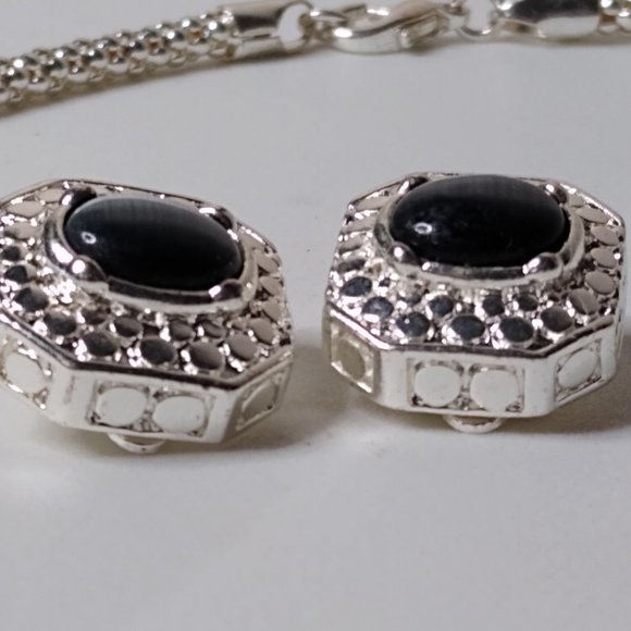 Vintage Roman Brand Metal And Glass Necklace And Clip On Earring Set - Picture 9 of 15